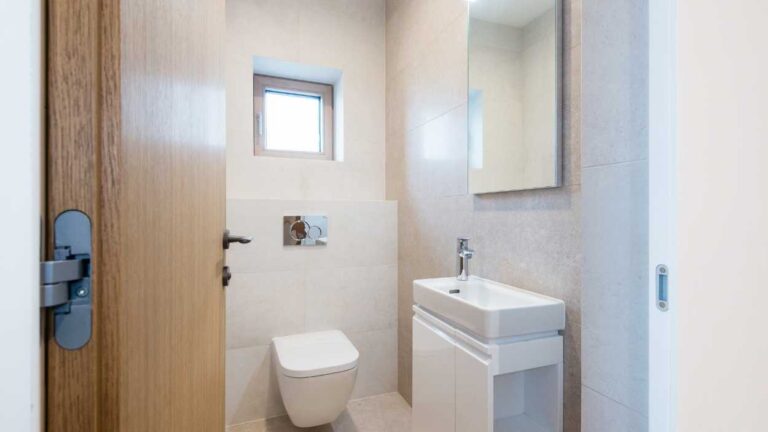 small ensuite bathroom renovations bayside